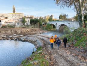 Visite de chantier des travaux de rétablissement de la continuité écologique du Fresquel à Pennautier.