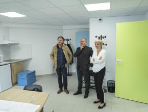 Hélène Sandragné, en visite sur le chantier du futur Espace seniors du Narbonnais