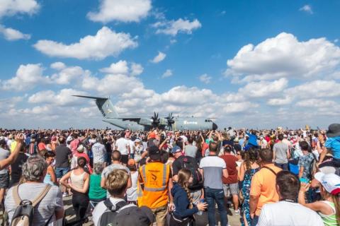 meeting aérien des étoiles et des ailes