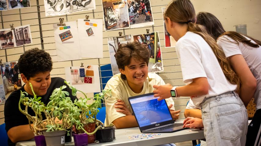 Des collégiens audois présentent leurs travaux réalisés en lien avec la transition écologique, dans le cadre de l'opération Planète Collège