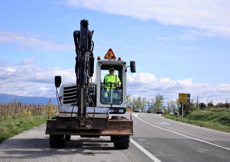 TRAVAUX SUR LES ROUTES